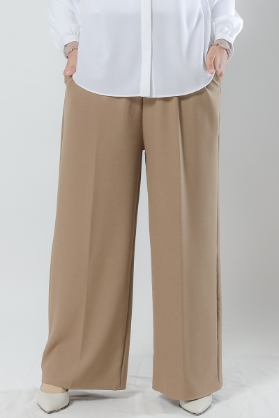 Irene Pocket in Brown