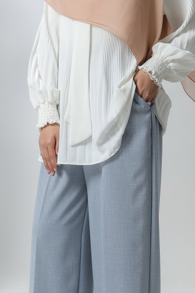 Irene Pocket in Ash Blue 